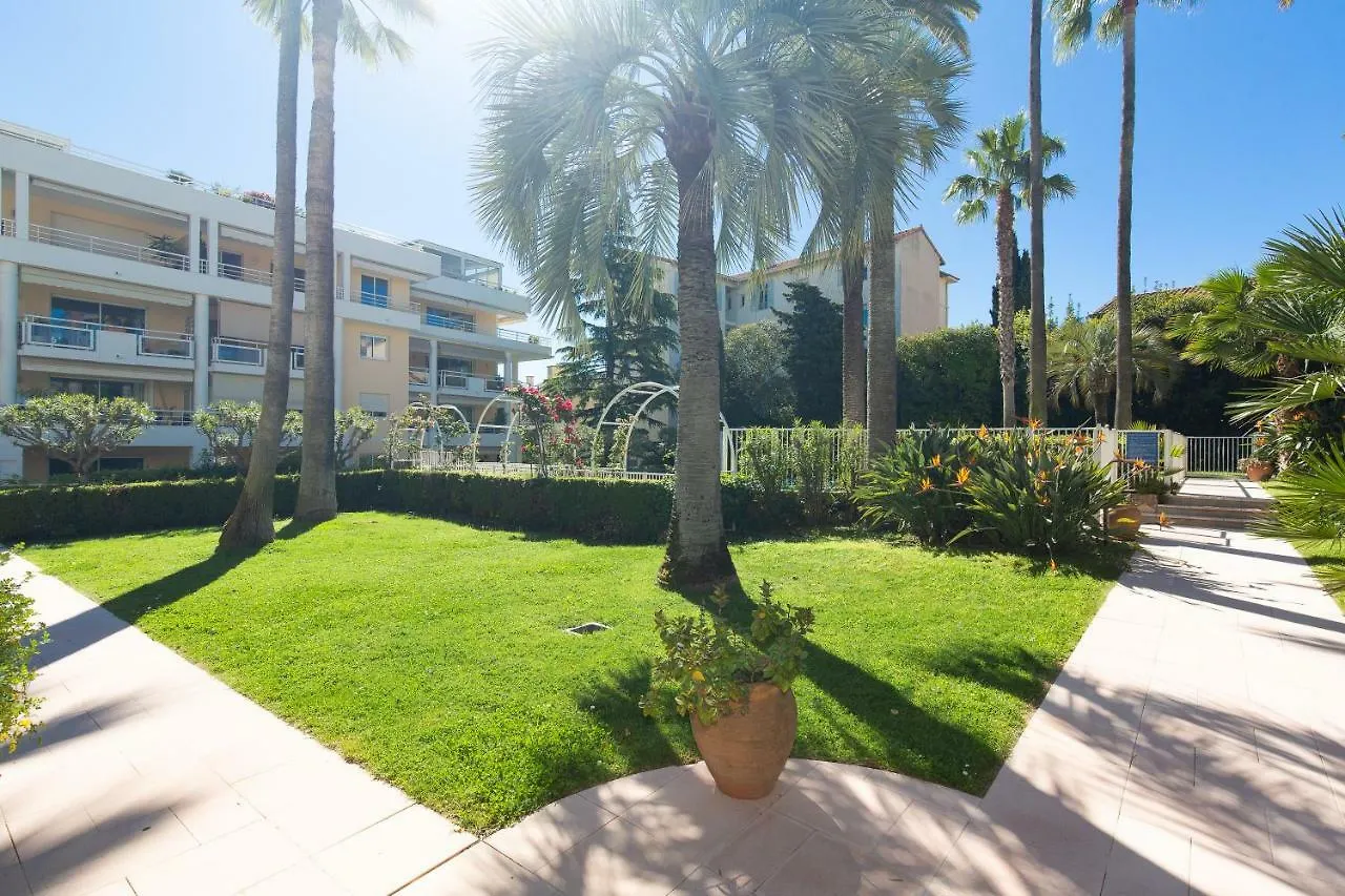 Villa Ad'Alta Cannes 0*,