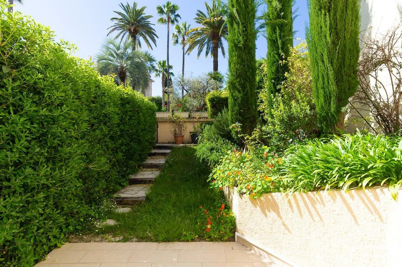 Villa Ad'Alta Cannes 0*,  France