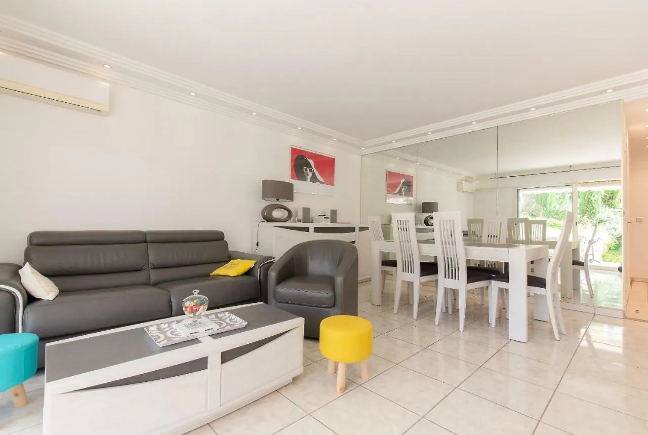 Villa Ad'Alta Cannes 0*,  Francie