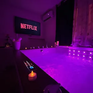  Appartement Expérience Unique - Love à - Avec Un Jacuzzi Privé